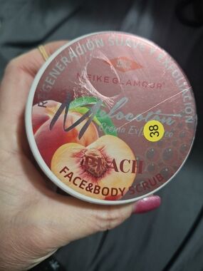 Meike Glamour Peach Face & Body Scrub